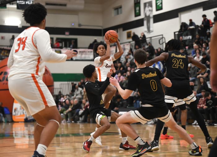 a Roosevelt vs Eastside Catholic boys basketball The Hardwood Invite final Portland Oregon December 20 2023 Taylor Balkom 56